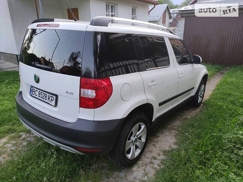 Внедорожник / Кроссовер Skoda Yeti 2013 в Дрогобыче