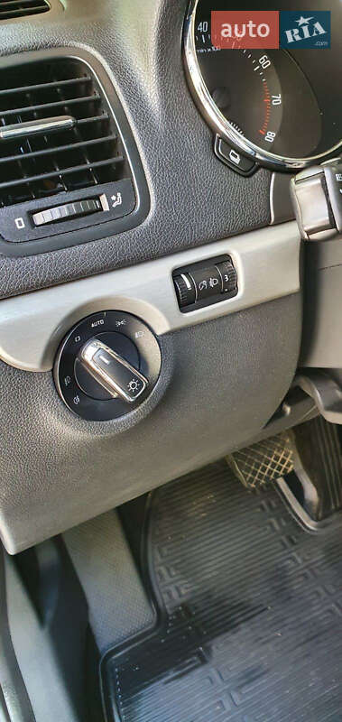 Позашляховик / Кросовер Skoda Yeti 2013 в Києві