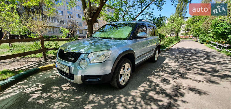 Позашляховик / Кросовер Skoda Yeti 2013 в Києві