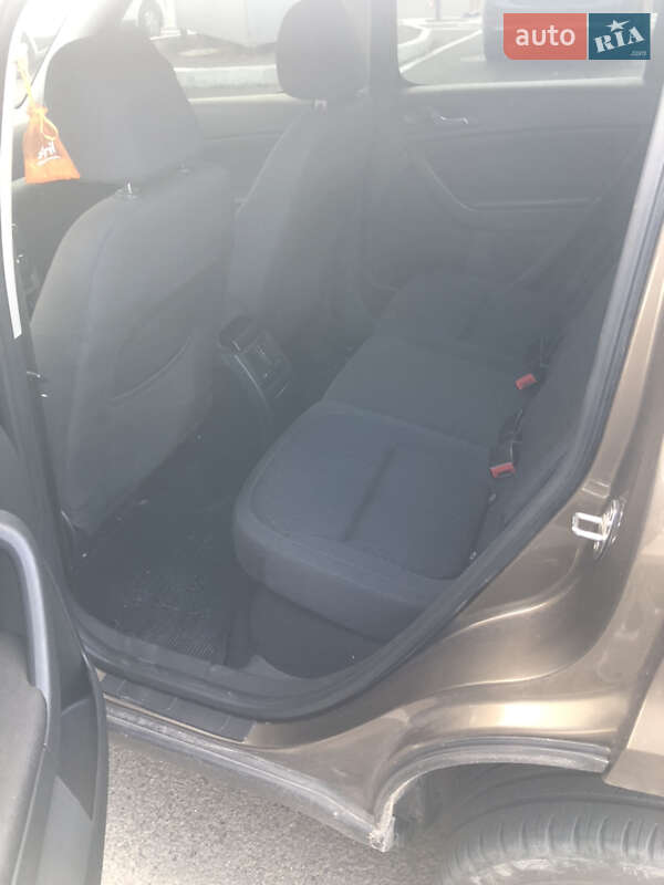 Позашляховик / Кросовер Skoda Yeti 2012 в Харкові