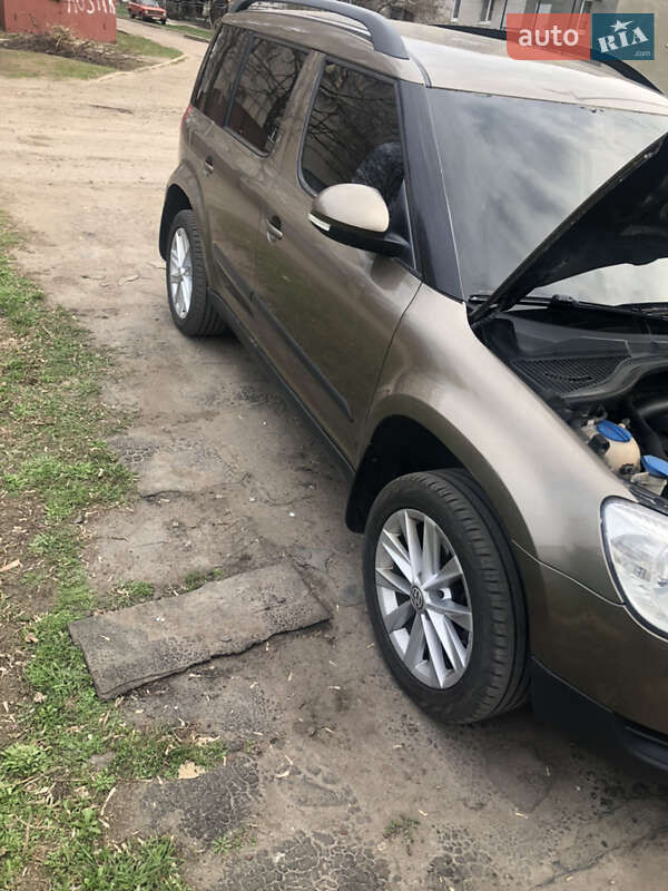 Позашляховик / Кросовер Skoda Yeti 2012 в Харкові