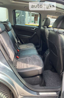 Позашляховик / Кросовер Skoda Yeti 2011 в 