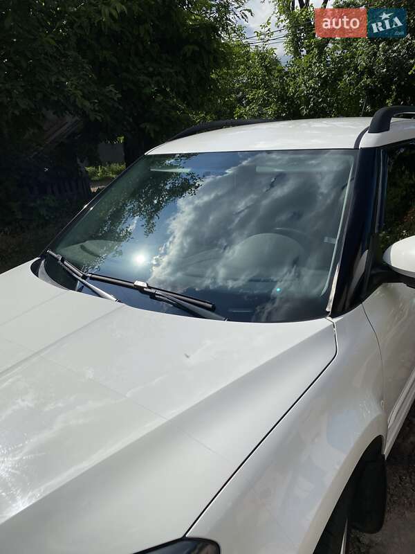 Внедорожник / Кроссовер Skoda Yeti 2013 в Кривом Роге