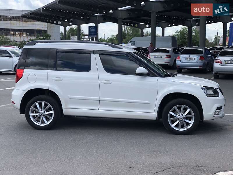 Внедорожник / Кроссовер Skoda Yeti 2013 в Кривом Роге