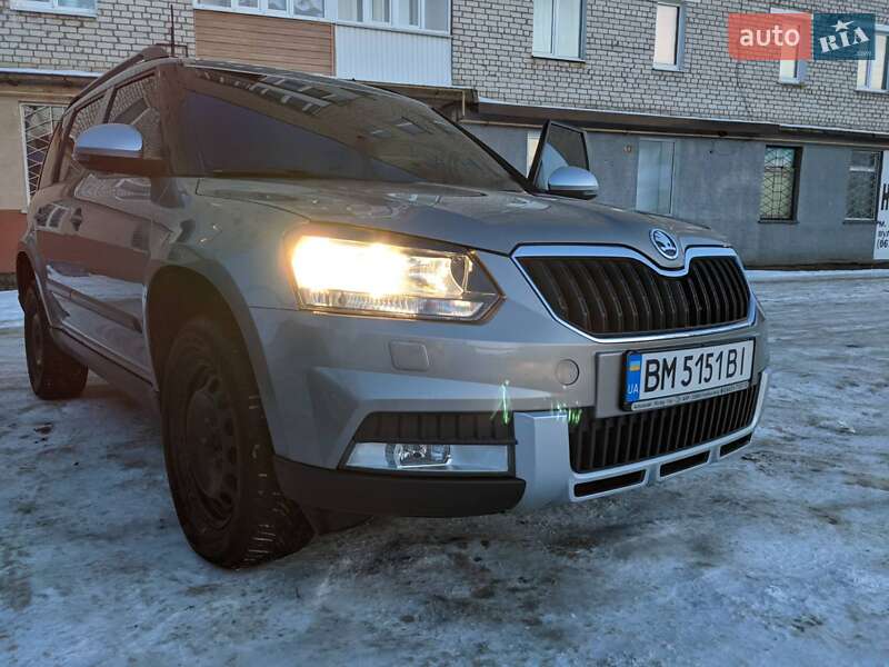Внедорожник / Кроссовер Skoda Yeti 2014 в Конотопе