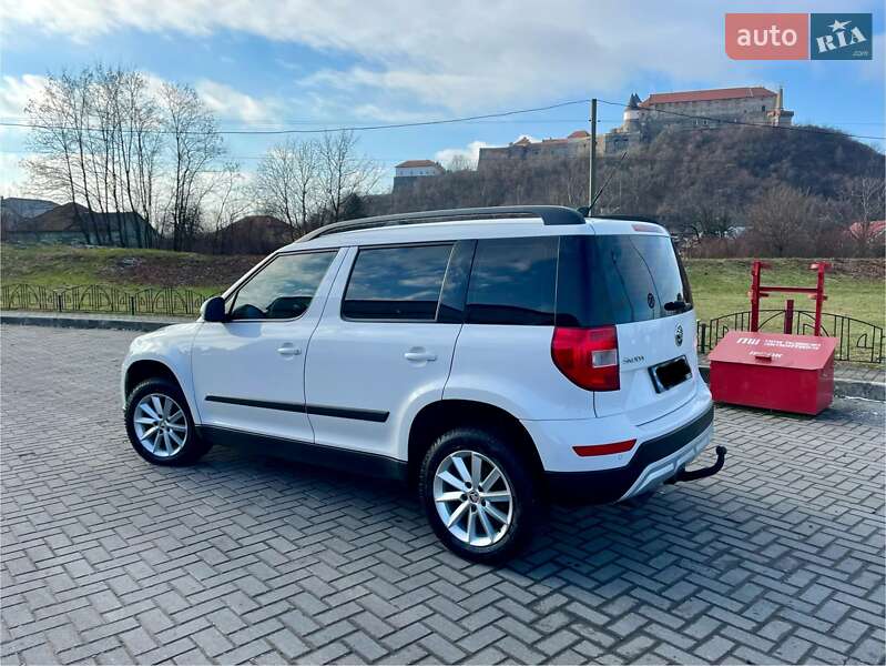 Внедорожник / Кроссовер Skoda Yeti 2015 в Мукачево