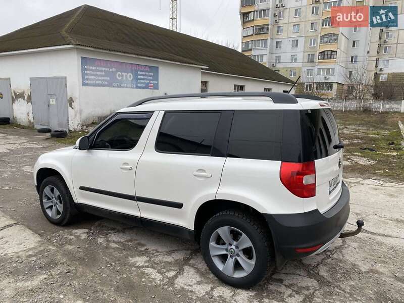 Внедорожник / Кроссовер Skoda Yeti 2011 в Киеве