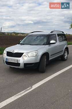 Внедорожник / Кроссовер Skoda Yeti 2013 в Ромнах