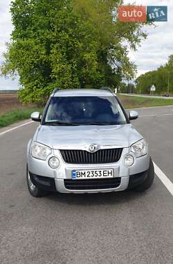 Внедорожник / Кроссовер Skoda Yeti 2013 в Ромнах