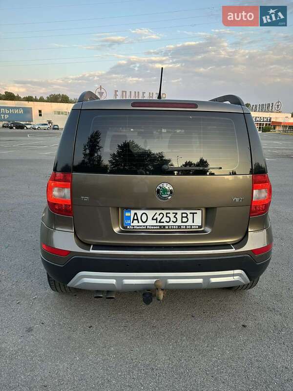 Внедорожник / Кроссовер Skoda Yeti 2011 в Ужгороде