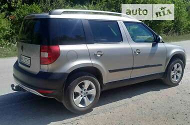 Внедорожник / Кроссовер Skoda Yeti 2012 в Дунаевцах