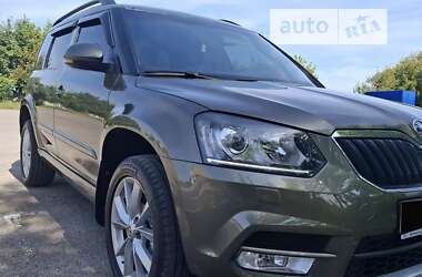 Внедорожник / Кроссовер Skoda Yeti 2015 в Дубно