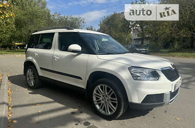 Внедорожник / Кроссовер Skoda Yeti 2012 в Хмельницком