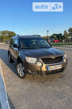 Внедорожник / Кроссовер Skoda Yeti 2011 в Измаиле