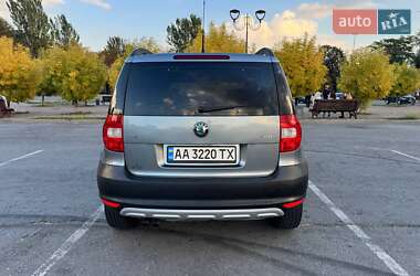 Внедорожник / Кроссовер Skoda Yeti 2009 в 