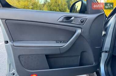 Внедорожник / Кроссовер Skoda Yeti 2009 в 