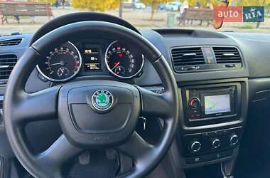 Внедорожник / Кроссовер Skoda Yeti 2009 в 