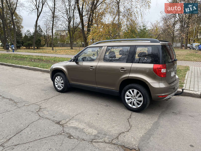 Позашляховик / Кросовер Skoda Yeti 2013 в Полтаві
