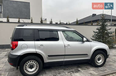 Внедорожник / Кроссовер Skoda Yeti 2012 в Ровно