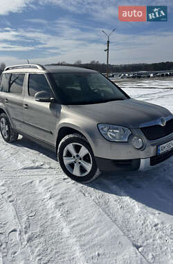 Позашляховик / Кросовер Skoda Yeti 2012 в Києві