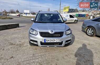 Внедорожник / Кроссовер Skoda Yeti 2015 в 