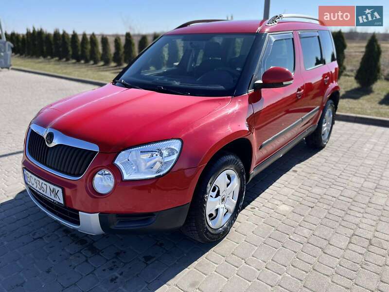 Внедорожник / Кроссовер Skoda Yeti 2010 в Городке