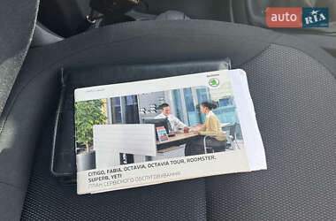 Внедорожник / Кроссовер Skoda Yeti 2012 в 