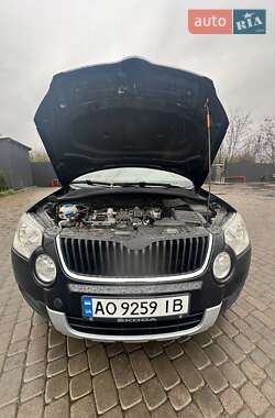 Внедорожник / Кроссовер Skoda Yeti 2009 в 