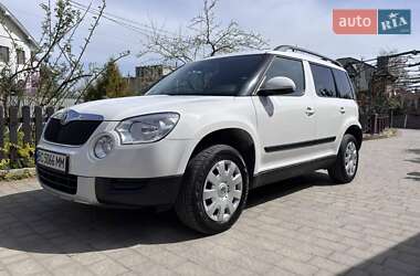 Позашляховик / Кросовер Skoda Yeti 2013 в Львові