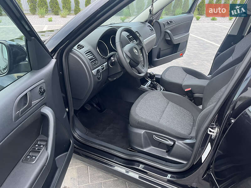 Внедорожник / Кроссовер Skoda Yeti 2013 в Луцке
