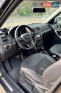 Позашляховик / Кросовер Skoda Yeti 2016 в 