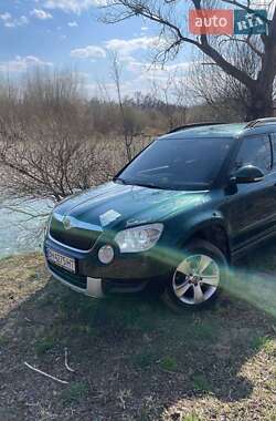 Внедорожник / Кроссовер Skoda Yeti 2009 в 