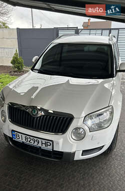Внедорожник / Кроссовер Skoda Yeti 2011 в 