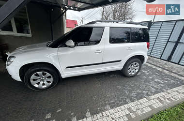 Внедорожник / Кроссовер Skoda Yeti 2011 в 