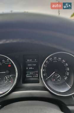 Внедорожник / Кроссовер Skoda Yeti 2013 в 
