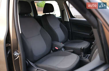 Позашляховик / Кросовер Skoda Yeti 2012 в 