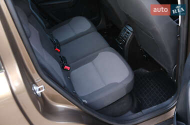 Позашляховик / Кросовер Skoda Yeti 2012 в 
