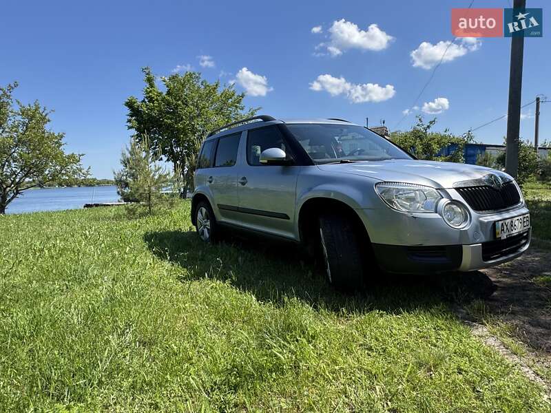Внедорожник / Кроссовер Skoda Yeti 2012 в Харькове