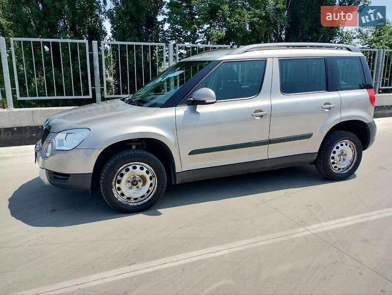 Внедорожник / Кроссовер Skoda Yeti 2011 в Киеве