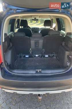 Внедорожник / Кроссовер Skoda Yeti 2011 в 