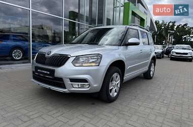 Внедорожник / Кроссовер Skoda Yeti 2014 в 