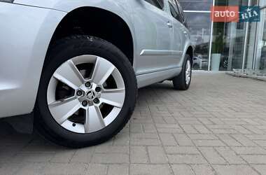 Внедорожник / Кроссовер Skoda Yeti 2014 в 