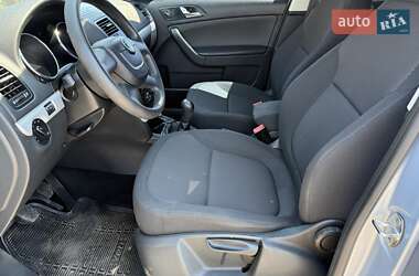 Внедорожник / Кроссовер Skoda Yeti 2012 в 