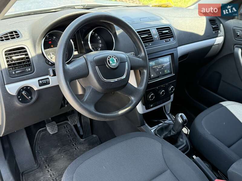 Внедорожник / Кроссовер Skoda Yeti 2012 в Киеве