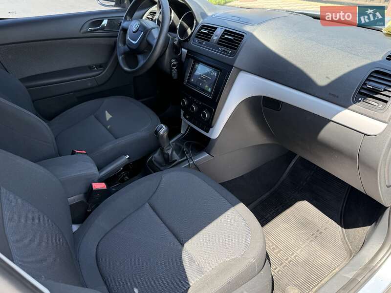 Внедорожник / Кроссовер Skoda Yeti 2012 в Киеве