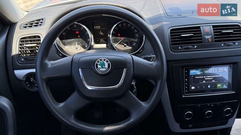 Внедорожник / Кроссовер Skoda Yeti 2012 в Киеве