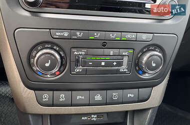 Внедорожник / Кроссовер Skoda Yeti 2016 в 