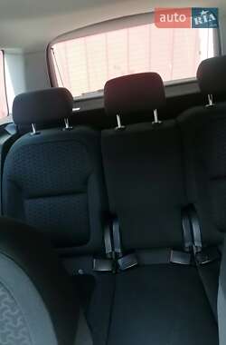 Внедорожник / Кроссовер Skoda Yeti 2011 в 