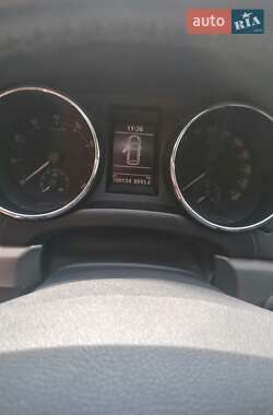 Внедорожник / Кроссовер Skoda Yeti 2011 в 