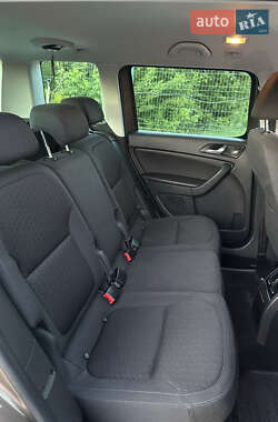Внедорожник / Кроссовер Skoda Yeti 2011 в 